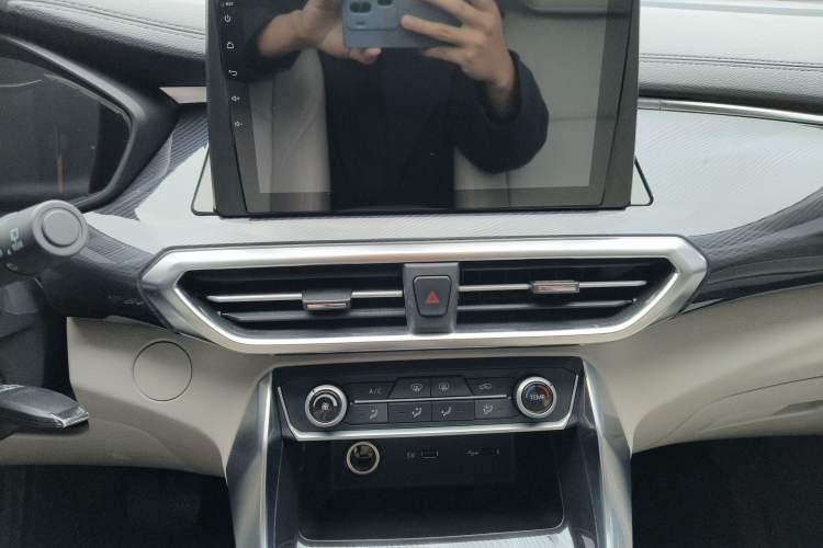 Used SAIC MAXUS G50 2022 1.5T Automatic Comfort Touring A
