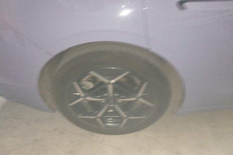 Used Lynk & Co Z10 2025 95 kWh 766 km Range Rear-Wheel Drive Max