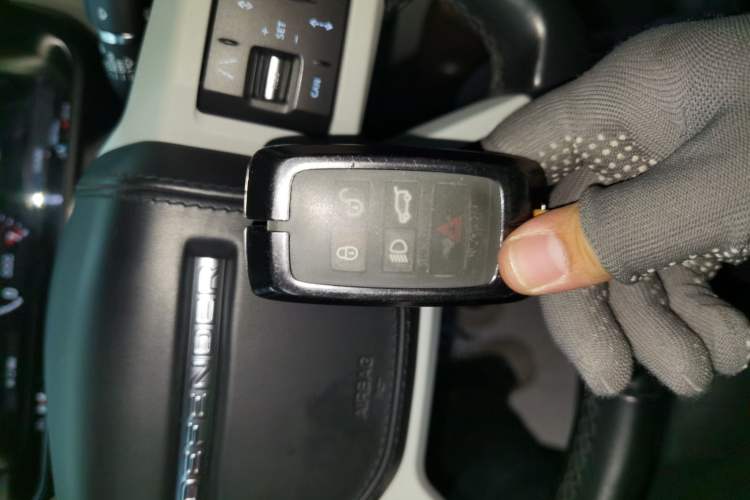 Used Land Rover Defender 2022 110 P400 Dark Edition
