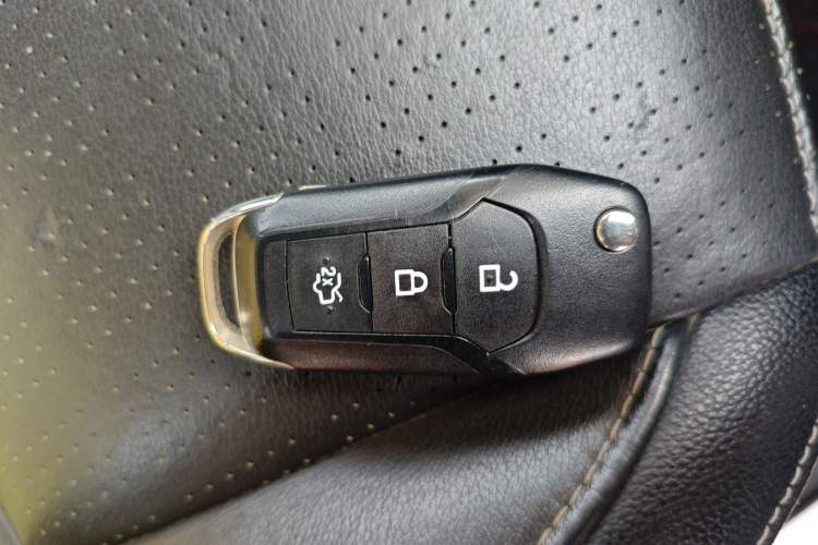 Used Ford Escort 2015 1.5L Automatic Fashion Model