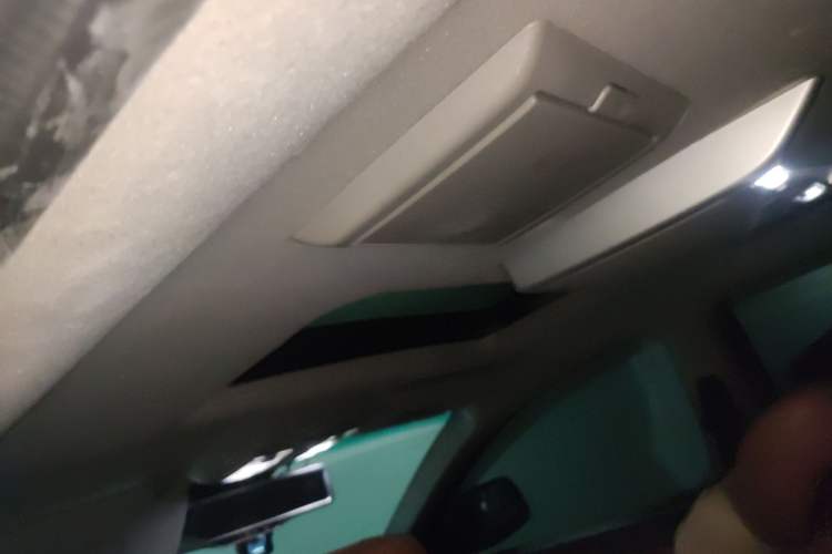 Used Luxgen Great 7 SUV 2011 2.2T Four-Wheel Drive ZhiZun Version
