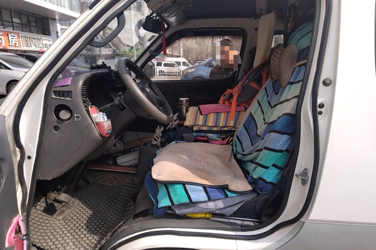 Used Jinbei Hiace 2018 2.0L Fifth-Generation Express Standard Version Extended High-Roof 6-Seater V19S