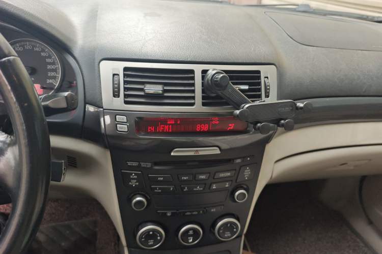 Used Bestune B70 2011 2.0L Manual Fashionable Edition
