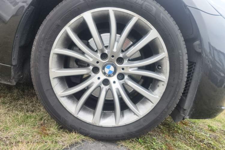 Used BMW 5 Series 2014 525Li Luxury Design Package
