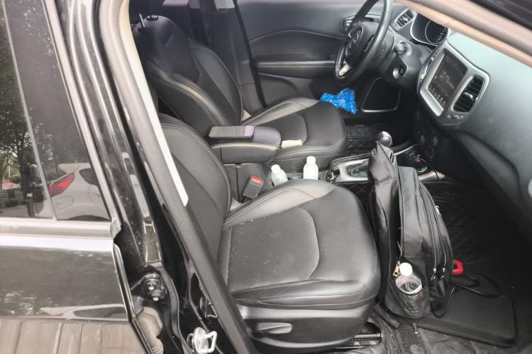 Used Jeep Compass 2017 200T Automatic Family Edition Right Front Seat