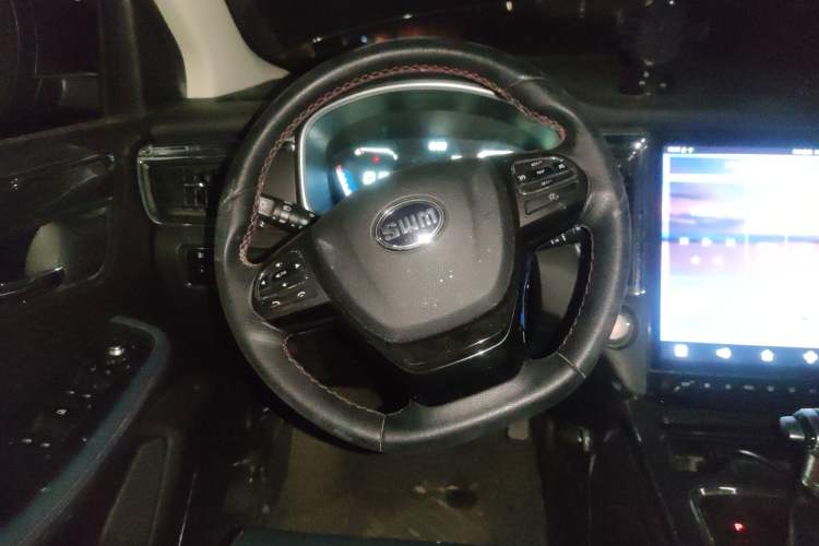 Used SWM G05 2021 PRO 1.5T Automatic Luxury Model 7 Seats