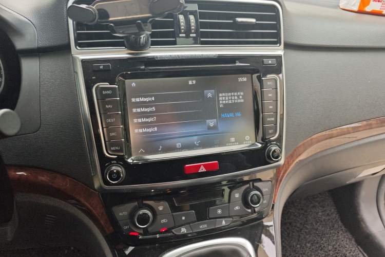 Used Haval H6 2014 Sport Version 1.5T Manual Two-Wheel Drive Elite Edition Audio And AC Panel