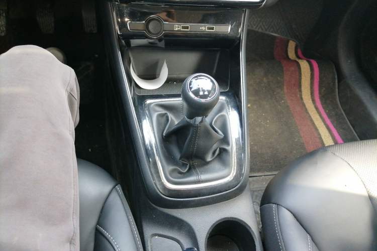 Used Roewe i5 2019 1.5L Manual 4G Connect Leehao Flagship Edition