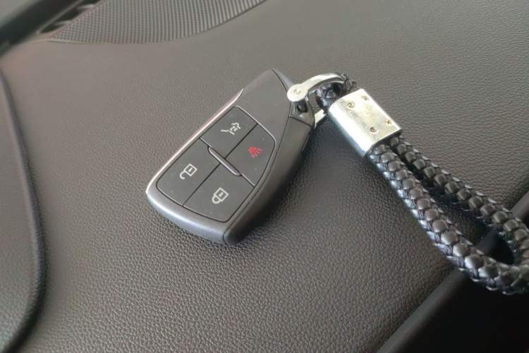 Used Buick Envision 2025 Encore Plus 28T Two-Wheel-Drive Platinum Edition