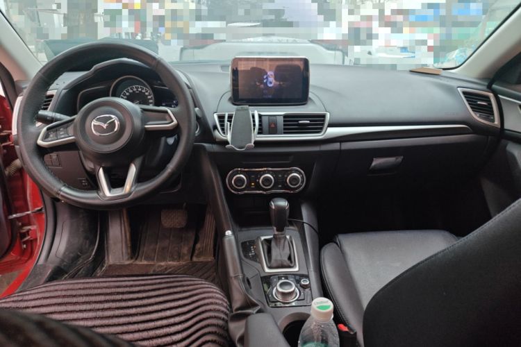 Used Mazda 3 Axela 2017 Sedan 1.5L Automatic Comfort Model Emission Standard China V
