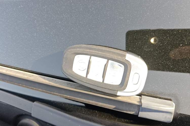 Used Hongqi E-QM5 2021 Charging Version Flagship Edition Interior 1