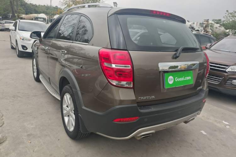 Used Chevrolet Captiva 2015 2.4L 4x4 Flagship Edition 7-Seater