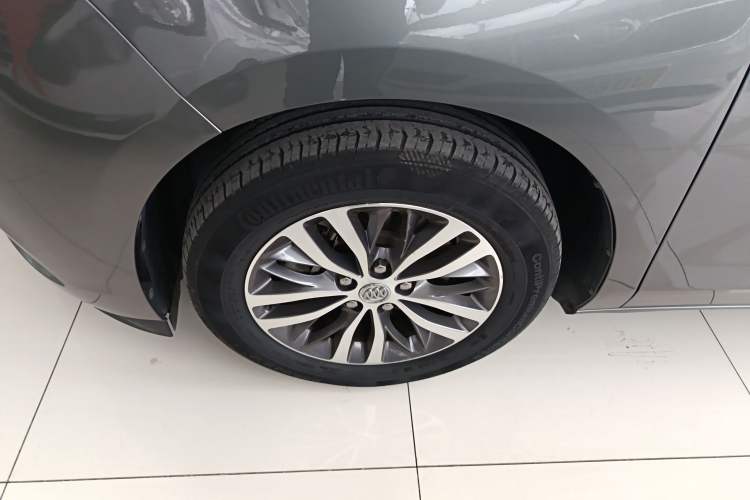 Used Buick GL8 2017 ES 28T Luxury Model China V Standard
