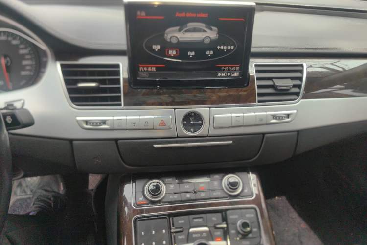 Used Audi A8 2016 A8L 45 TFSI quattro Comfort model Audio And AC Panel