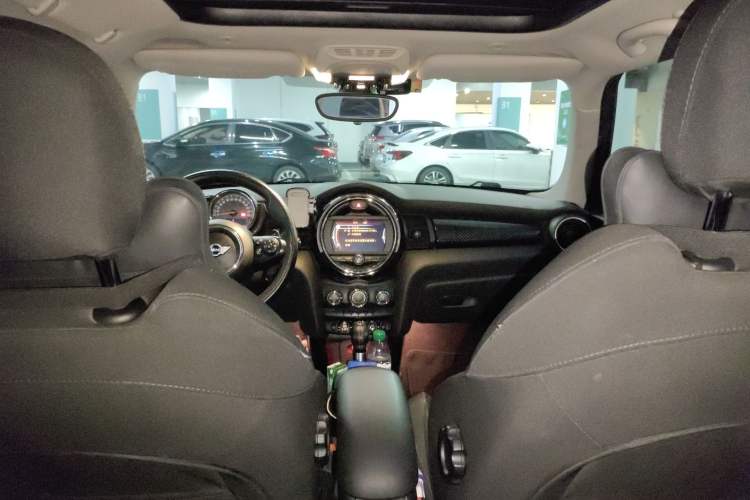 Used MINI 2014 2.0T COOPER S Fun
