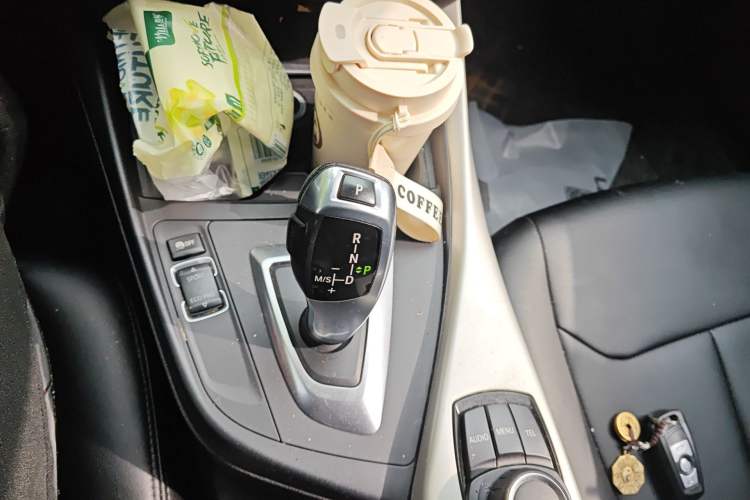Used BMW 1 Series 2013 Revised 116i Leading Edition Gear Lever
