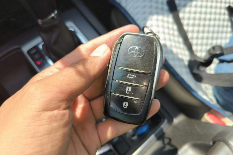 Used Toyota Prado 2010 4.0L Automatic TX-L
