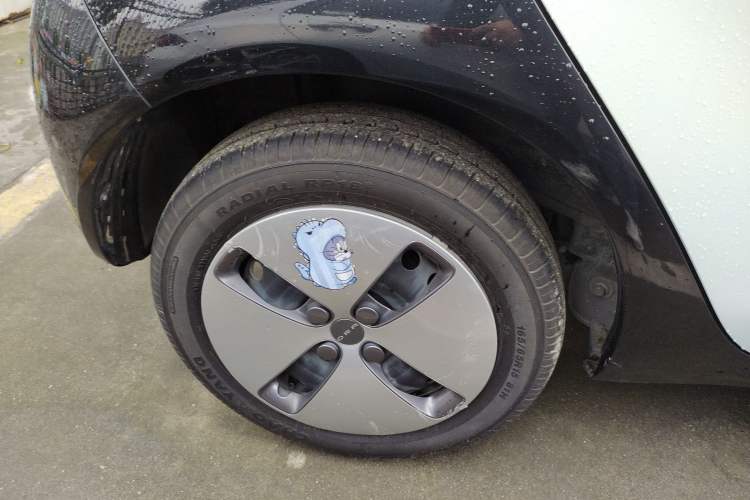 Used ORA Black Cat 2019 301km Standard Edition Right Rear Wheel Hub