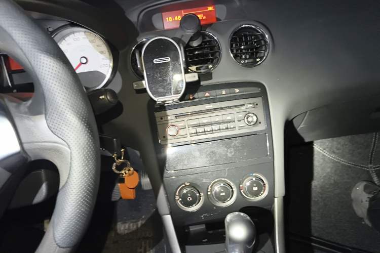 Used Peugeot 408 2013 2.0L Automatic Comfort Edition