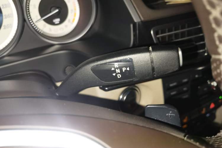 Used Mercedes-Benz E-Class 2015 E 260 L Sport & Fashion Model