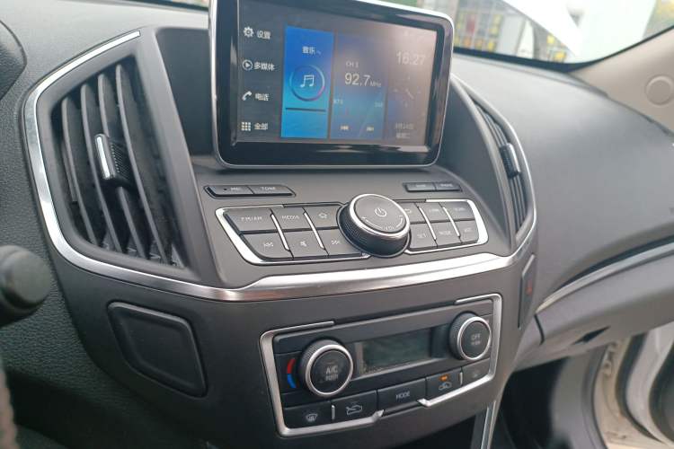 Used Dongfeng Aeolus AX5 2017 1.4T Automatic Qushang Model