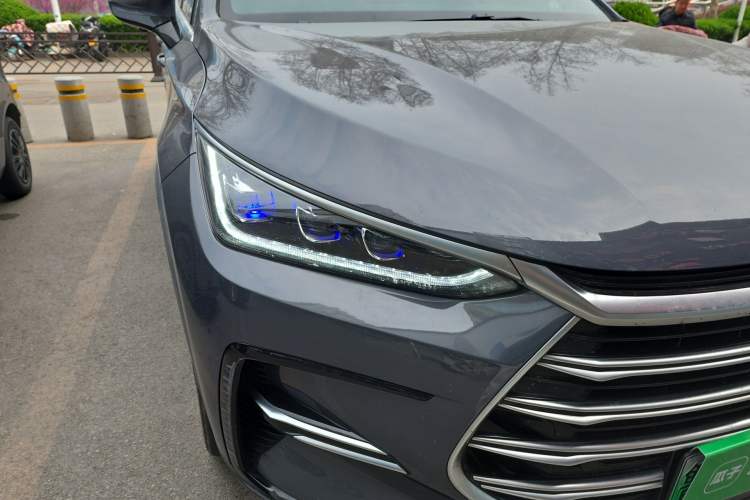 Used BYD Tang New Energy 2021 DM-i 112KM Prestige Model Right Front Headlight