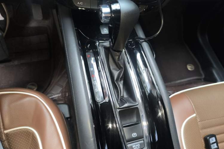 Used Honda Vezel 2017 1.8L CVT Front-Wheel Drive Pioneer Edition
