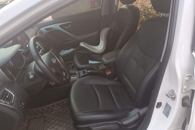 Used Hyundai Elantra (5th Generation / Langdong) 2015 1.6L Automatic Fashion Model Left Front Seat