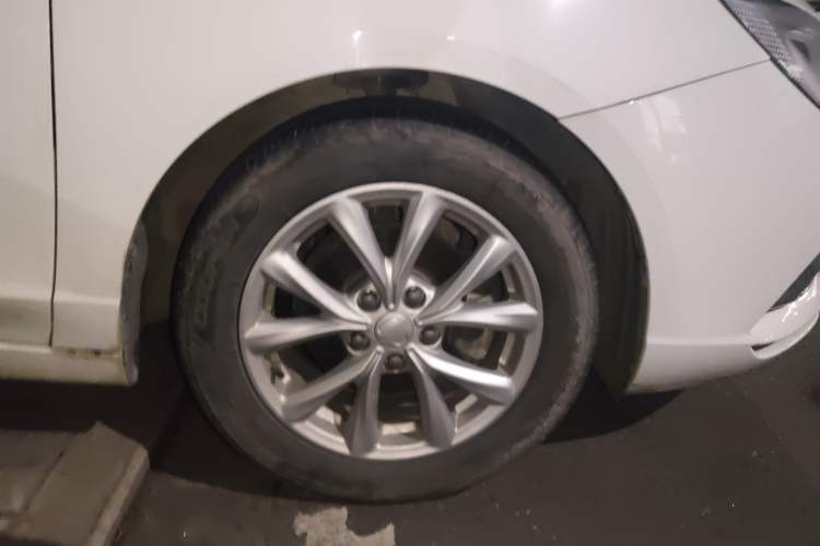 Used Roewe i5 2020 1.5L Automatic 4G Connected Linghao Edition
