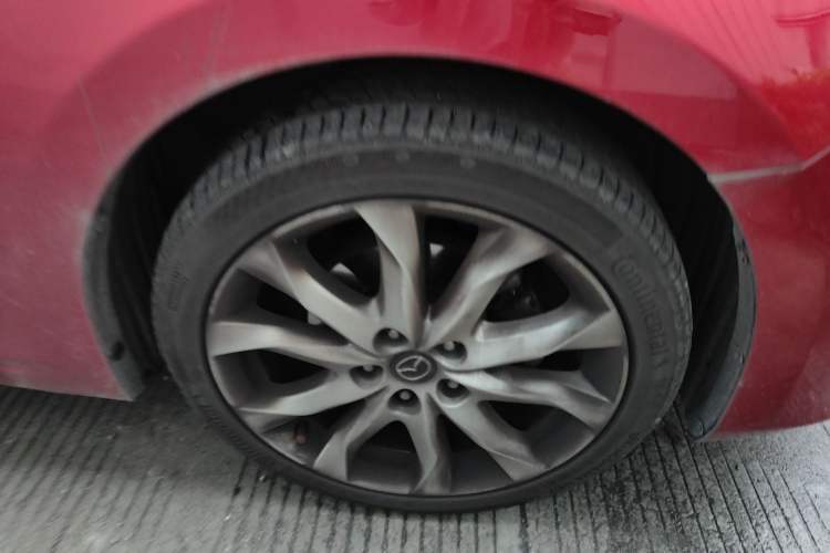 Used Mazda 3 Axela 2016 Sedan 2.0L Automatic Sport Model Right Front Wheel Hub