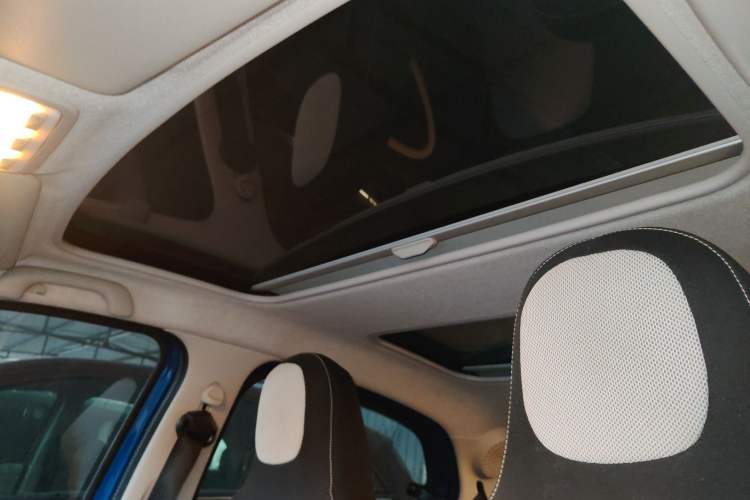 Used smart forfour 2016 1.0L 52 kW Passion Edition
