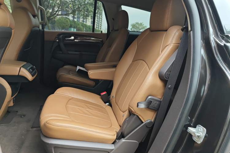 Used Buick Enclave 2014 3.6L Two-Wheel Drive Elite Comfort Version
