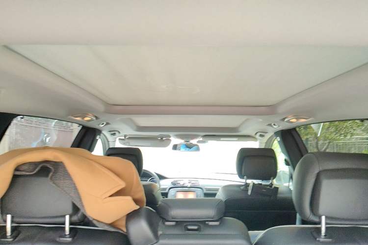 Used Mercedes-Benz R-Class 2017 R 320 4MATIC Business Edition Prestige Model
