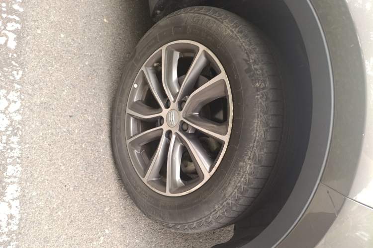 Used Geely Auto Emgrand X7 Sport 2018 1.8TD Automatic Two-Wheel Drive Zhiya Model