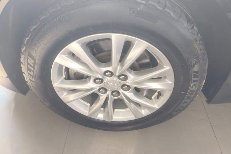 Used Cadillac XT5 2020 28T Four-Wheel Drive Tech Version