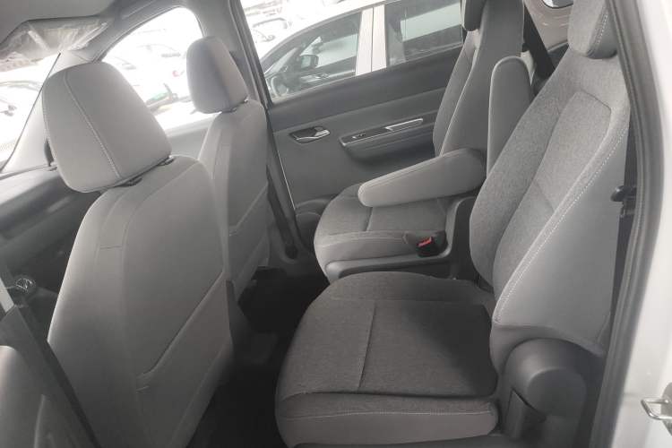 Used Wuling Hongguang New Energy 2025 Extended-Range Hybrid 50KM Comfort Version