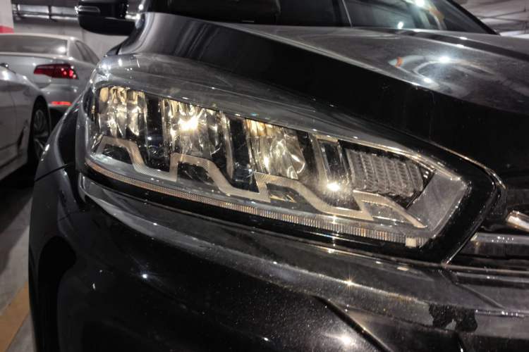 Used Chery Tiggo 8 2023 Kunpeng Edition 290TGDI Automatic Excellence Model Right Front Headlight