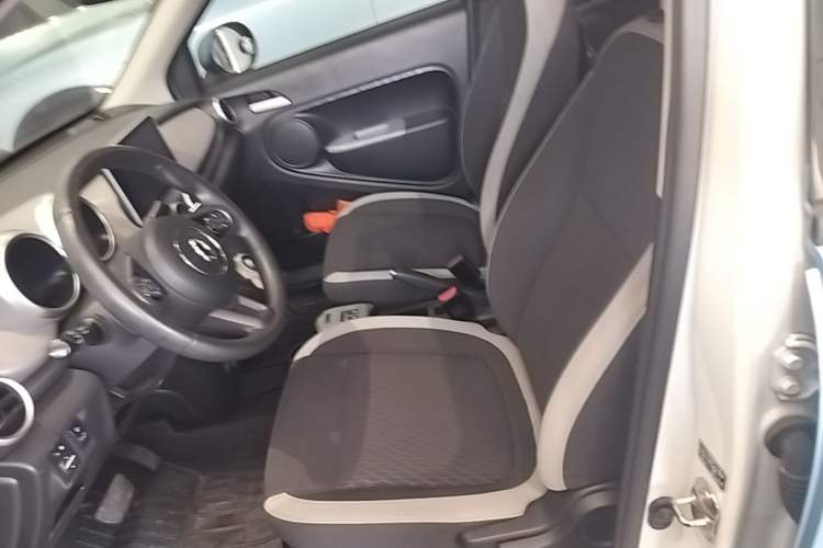 Used ORA Black Cat 2021 301 km Basic Version
