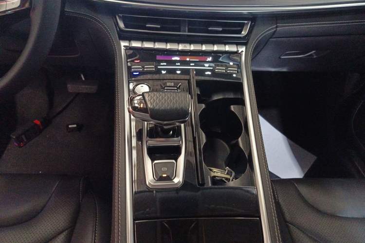 Used Changan CS85 COUPE 2019 1.5T DCT Version China VI Standard