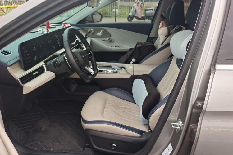 Used Chery Arrizo 8 2022 1.6T DCT Zhen Left Front Seat