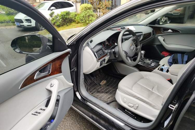 Used Audi A6L 2015 30 FSI Millionth Anniversary Comfort Model