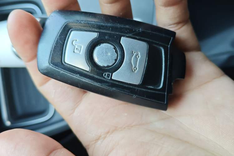 Used BMW 3 Series 2015 320Li Fashion Model
