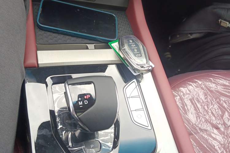 Used JETOUR X70 2025 1.5T DCT Zhenxiang Edition 5 Seats Gear Lever