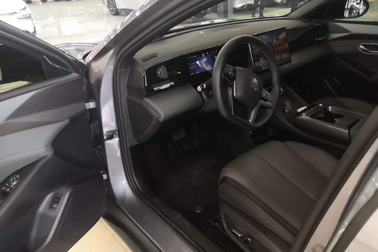 Used BYD Qin L 2025 EV 545KM Beyond Version