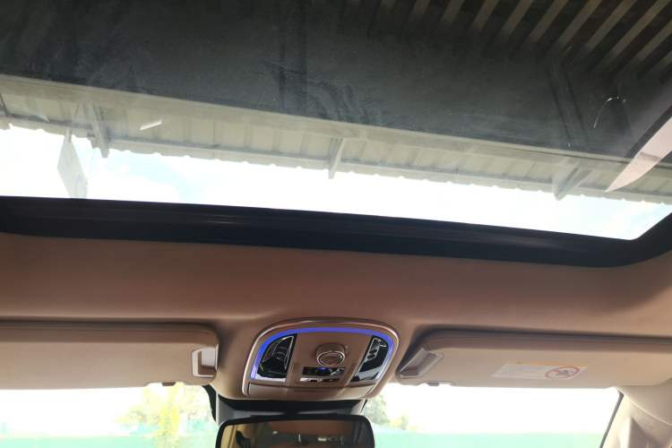 Used Haval H9 2015 2.0T Four-Wheel Drive Ultra-Luxury 7-Seater