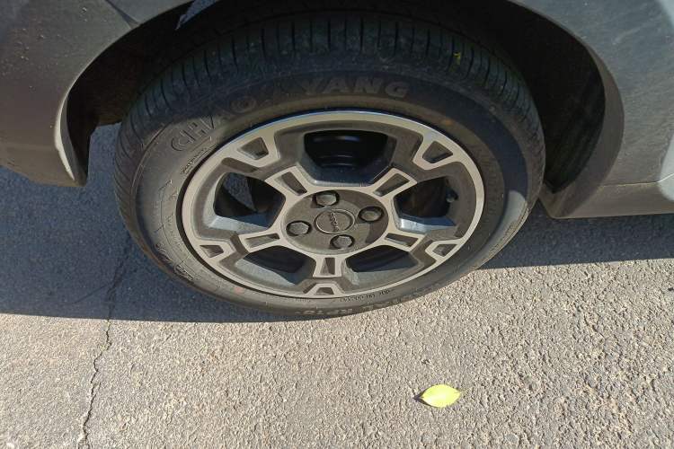 Used Geely Galaxy Panda 2025 210km Panda Rider Right Rear Wheel Hub