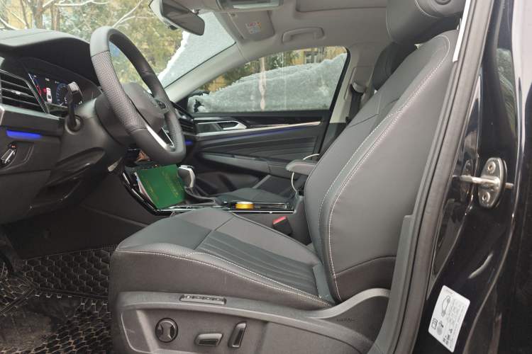 Used Volkswagen Passat 2025 Outstanding Model 380TSI Dragon Glory Edition