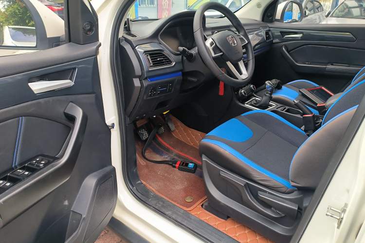 Used BAIC Weiwang M50F 2017 1.5L Standard Model