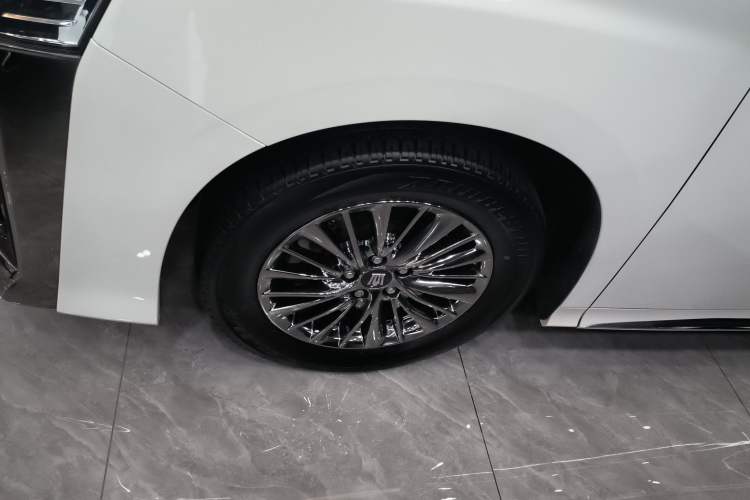 Used Toyota Vellfire 2023 Crown Dual-Engine 2.5L HV Ultimate Edition