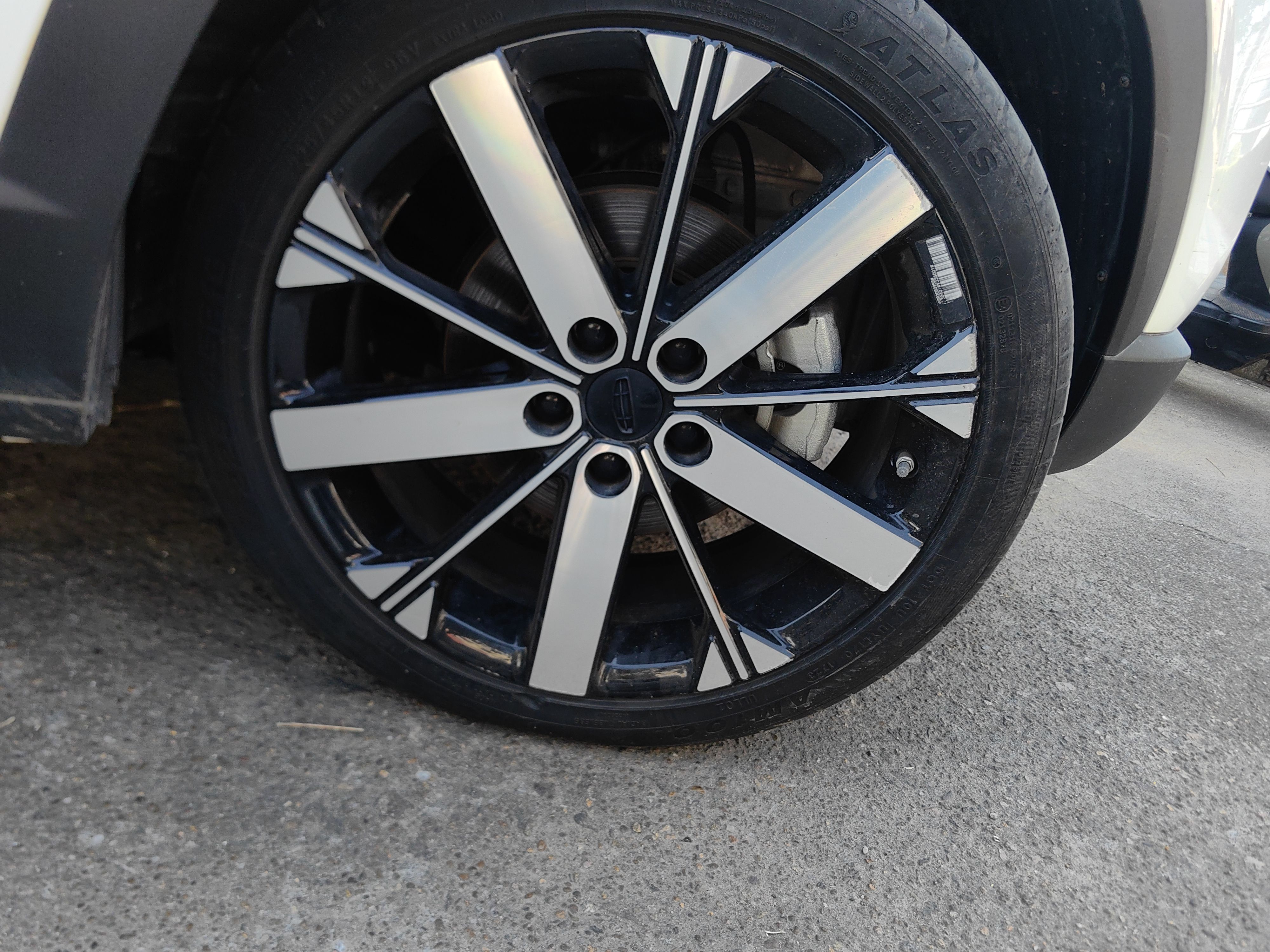 Geely Auto icon 2023 1.5TD Chocolate Smoothie Edition — снимка 8